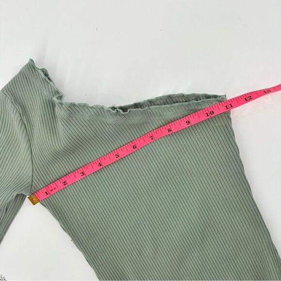superdown Sandra One Shoulder Top Sage Green Size XS - Picture 10 of 13